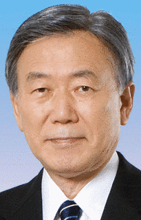 岩國哲人の画像