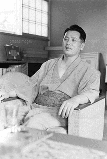 1984年に亡くなった人物の画像