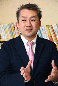 八木秀次の画像