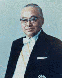 上田常隆の画像