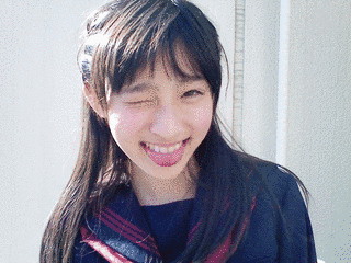 吉田里琴の画像