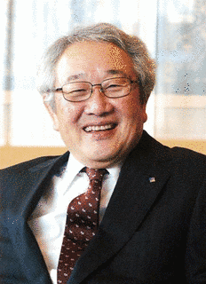 津田純嗣の画像