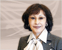 襟川恵子の画像