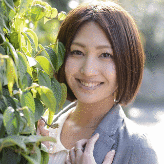 小柳歩の画像