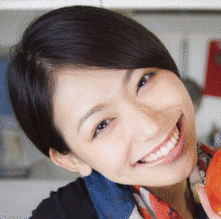 山下真実子の画像
