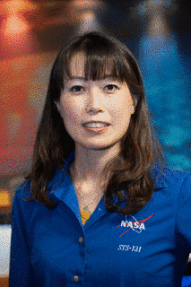 山崎直子の画像