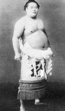 大錦卯一郎の画像