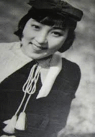 明日待子の画像