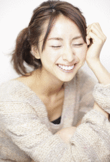 山下奈々の画像