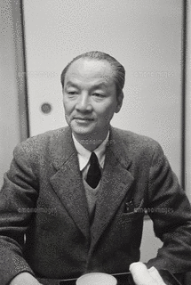 松本重治の画像