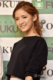 藤井萩花の画像