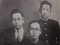 信夫韓一郎の画像