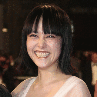 菊地凛子の画像