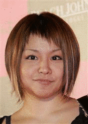 海老名美どりの画像