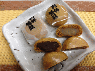 利休饅頭の画像