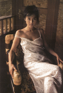 栗原景子の画像