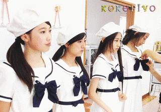 白い制服の画像