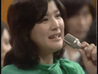 泣かないわの画像