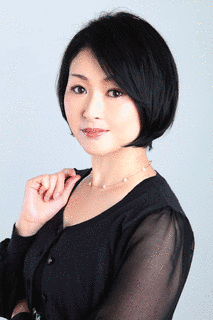岡崎百合子の画像