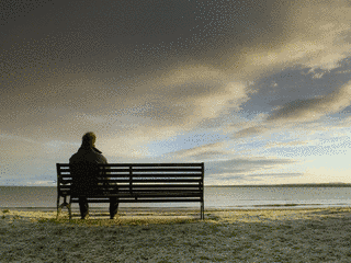 LONELYの画像