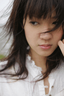 菅野彩の画像
