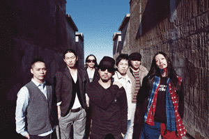 LIFE GOES ONの画像