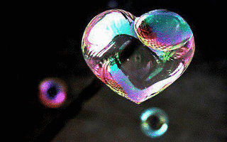 LOVE IS BUBBLEの画像