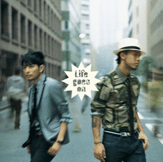 LIFE GOES ONの画像