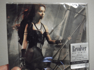 REVOLVERの画像