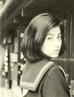 中本奈奈の画像