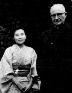 磯野富士子の画像