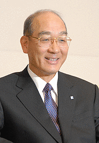 片岡啓治の画像
