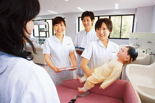 四日市看護医療大学の画像