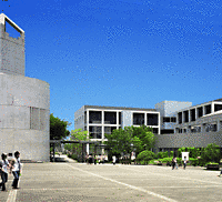 流通科学大学の画像