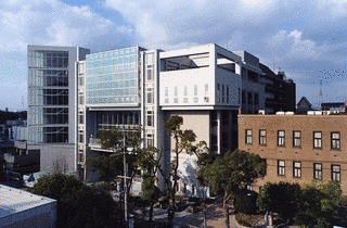 四條畷学園短期大学の画像