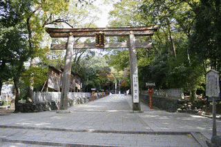 枚岡神社の画像