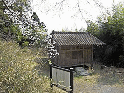 尊久老稲荷神社の画像