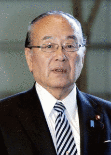 中野寛成の画像