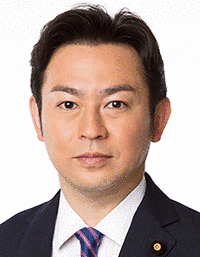 福岡資麿の画像