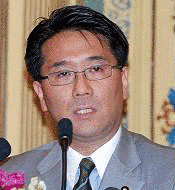 伊藤忠彦の画像