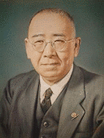 岡崎英城の画像