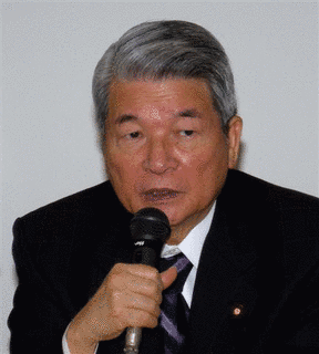 柳澤伯夫の画像
