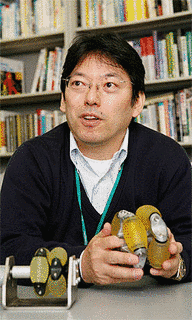 岡田浩之の画像
