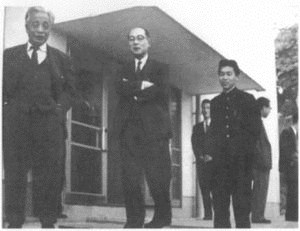 荒勝文策の画像