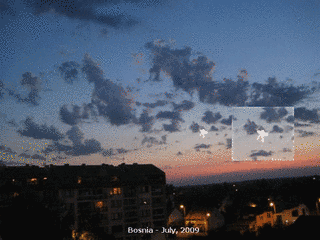 謎の発光物体の画像