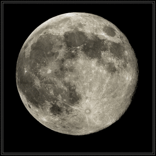 FULL MOONの画像