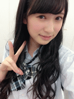 吉田朱里の画像