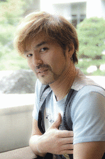 井上ヨシマサの画像