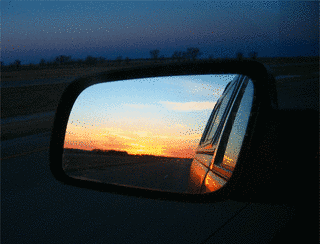 LOOKING BACKの画像