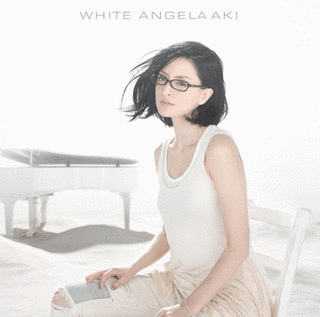 WHITEの画像